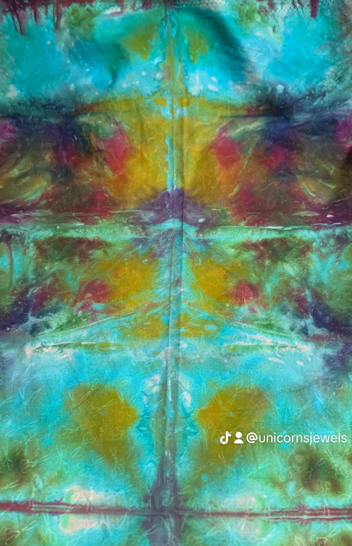 Cutting Style Scissors Icy dyed Fabric